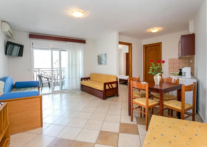Apartament Lina Potos
